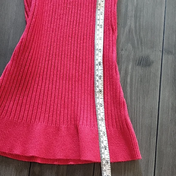 Women's Knit Ribbed Sleeveless Turtleneck In Poppy Red Size Medium - Picture 5 of 9